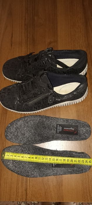 Продам кросівки "Remonte"