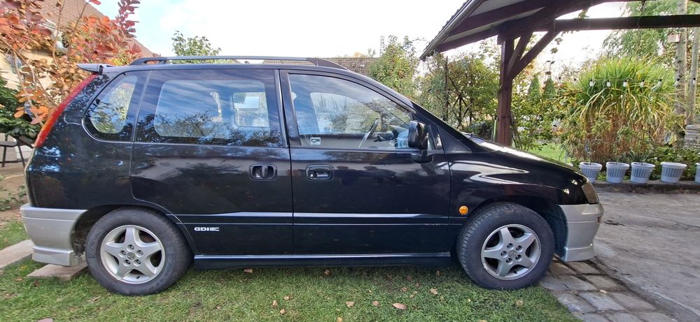 Mitsubishi Space Runner