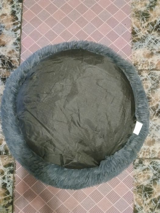 Puff peludo de 0,70m para gatos  NOVO