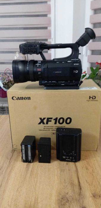 Kamera Canon XF-100 Full HD