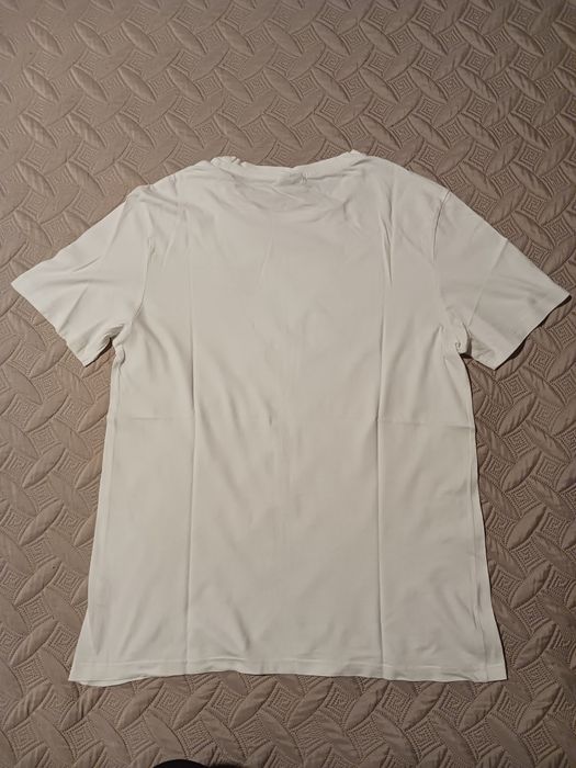 T-Shirt Branca Simples