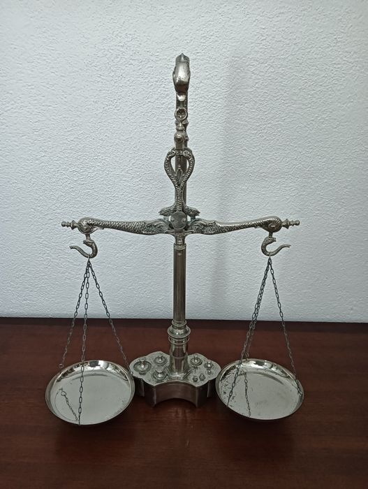 Vendo balança decorativa