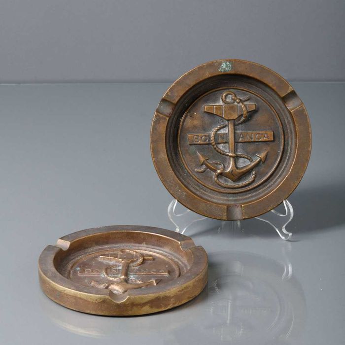 Suporte para Garrafas de Vinho