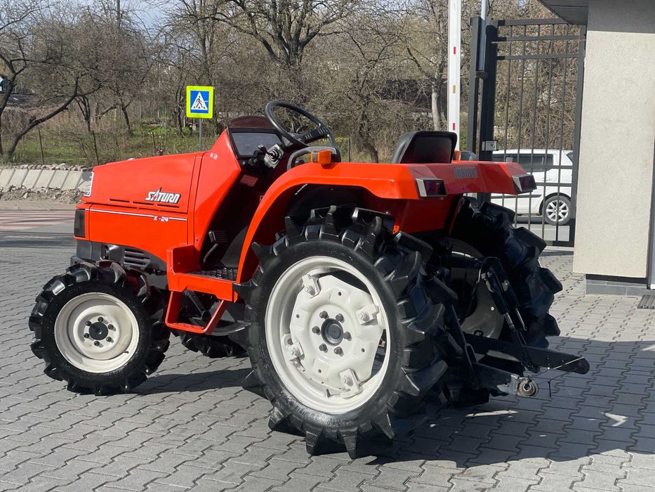 Kubota X-24 SATURN Японський Трактор