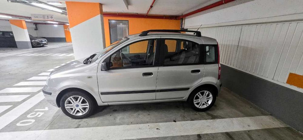 Fiat Panda 2005 em ótimo estado.