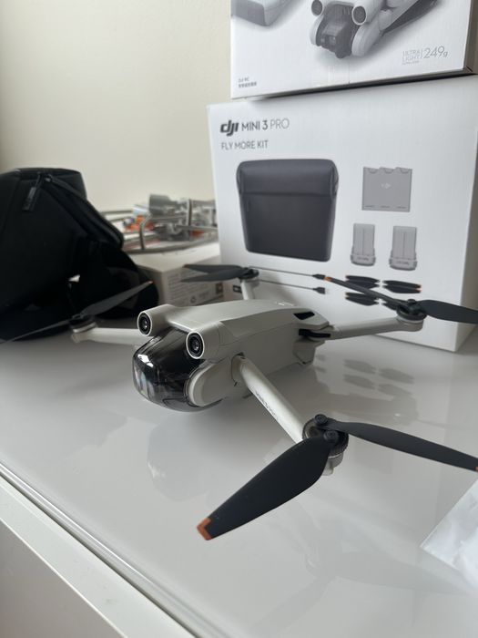 DJI Mini 3 Pro + Fly More Kit