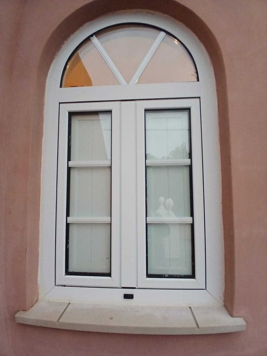 JANELAS E PORTAS em Alumínio