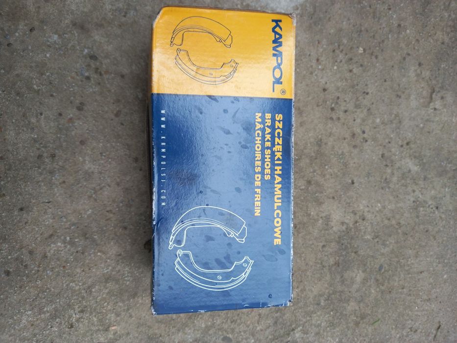 Продам тормозні колодки НІСАН САННІ.