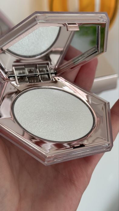 ХАЙЛАЙТЕР Fenty Beauty Diamond Bomb 8г ОРИГІНАЛ