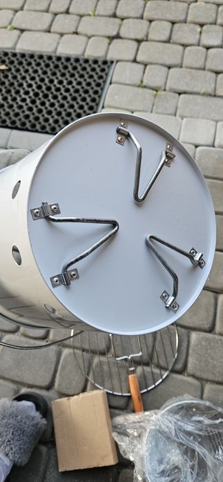 Gril węglowy turystyczny