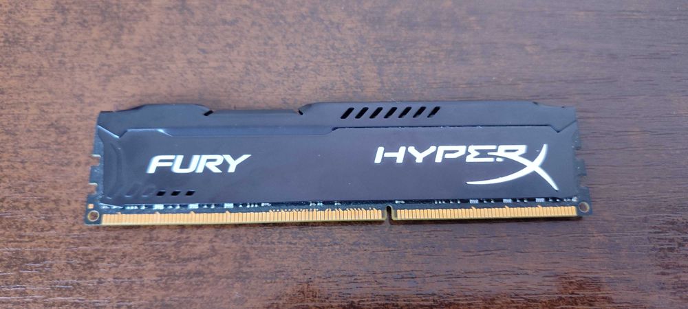 ОЗУ Kingston HyperX Fury DDR3-1866 (HX318C10FBK2/16) (1 планка)