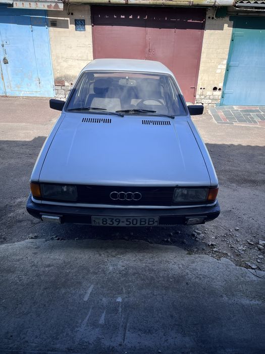 Ауді 80 1983 року,