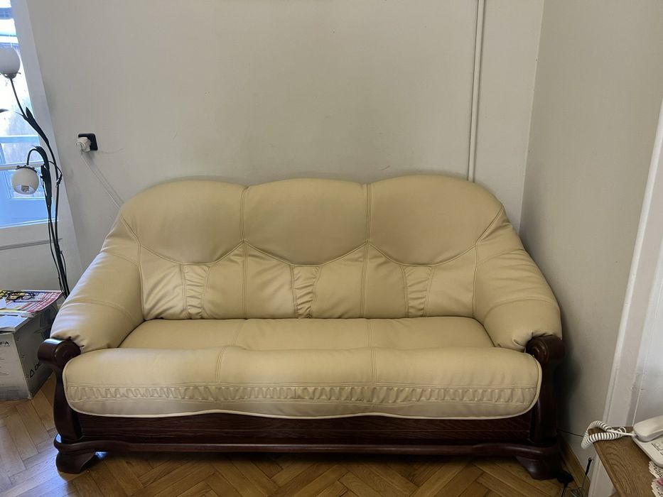 Перетяжка, ремонт та реставрація м'яких меблів