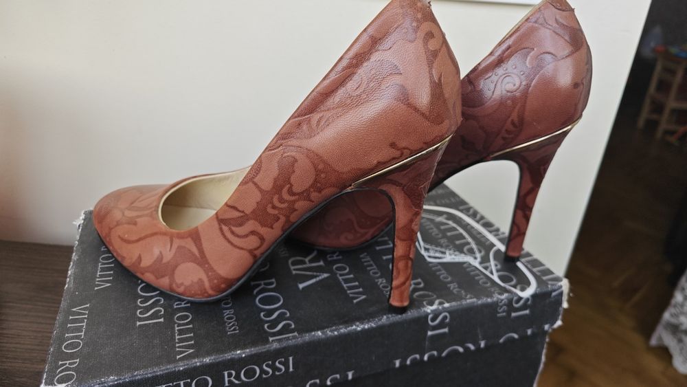Жіночі туфлі vitto rossi