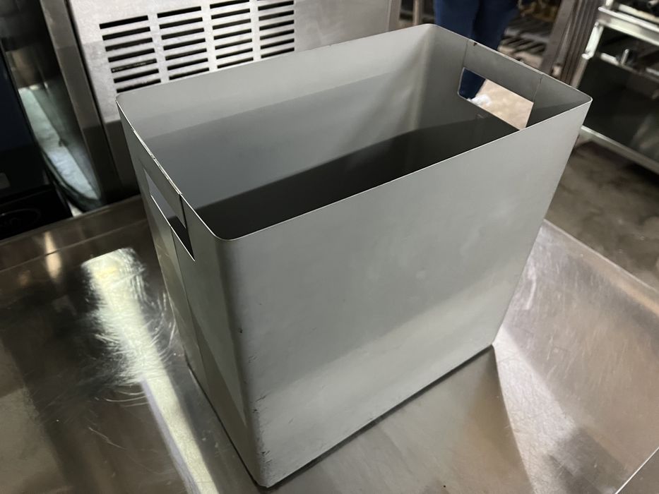 Balde do lixo em chapa para escritório , etc