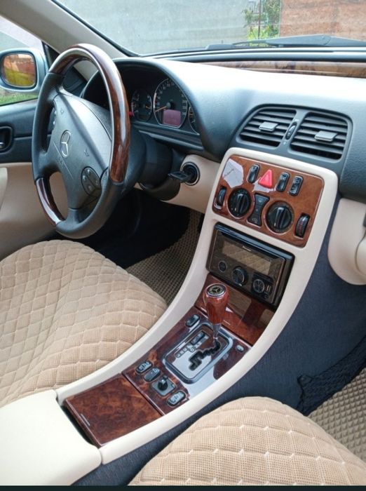 Mercedes-Benz CLK200