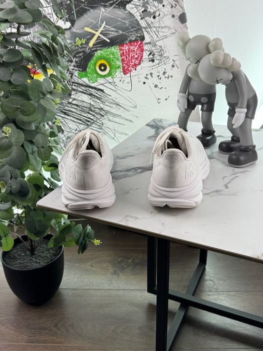 Кросівки Hoka Clifton 9 40.5 розмір Е12697
