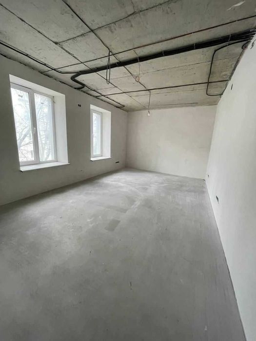 Продаж приміщення з ремонтом 226 м² в Новобудові вул. Зелена
