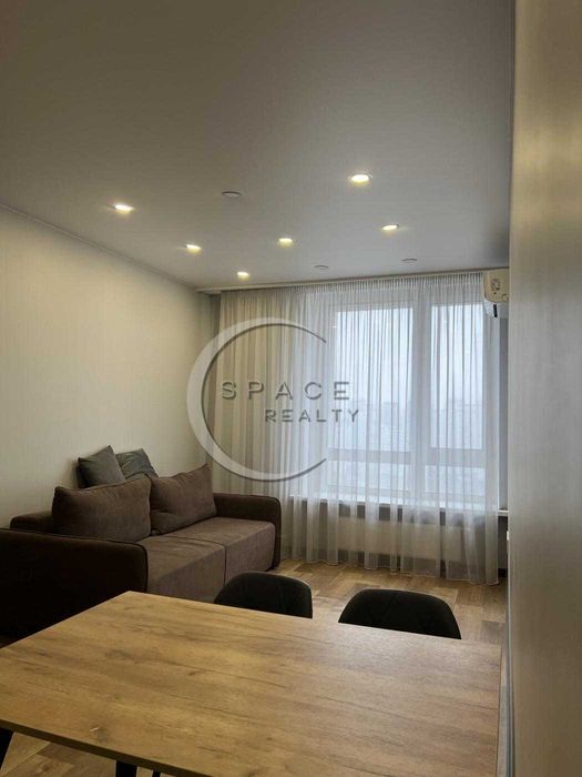 Продаж 1-кімнатної квартири в ЖК Славутич - Зарічна 2