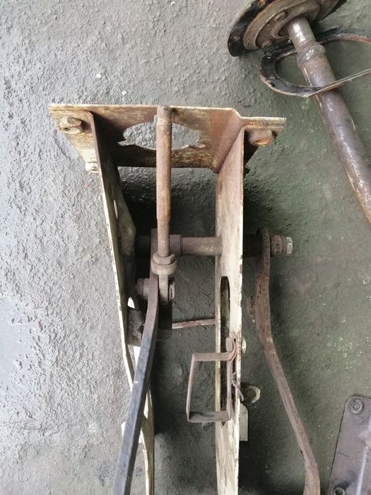 верхний кронштейн с педалями ГАЗ 3307 3308 330