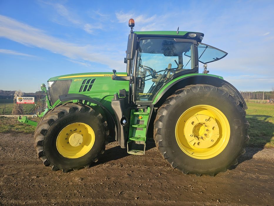 John Deere 6175R, 6195R, 6215R