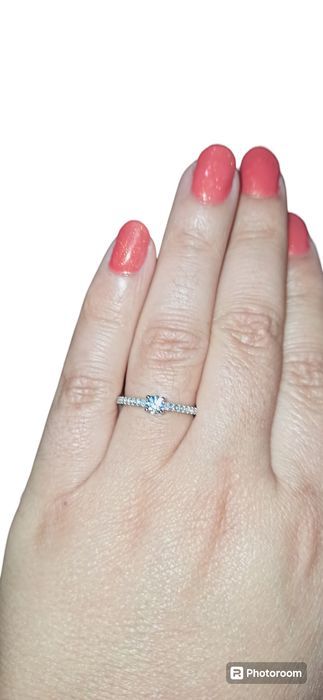 Anel solitário moissanite