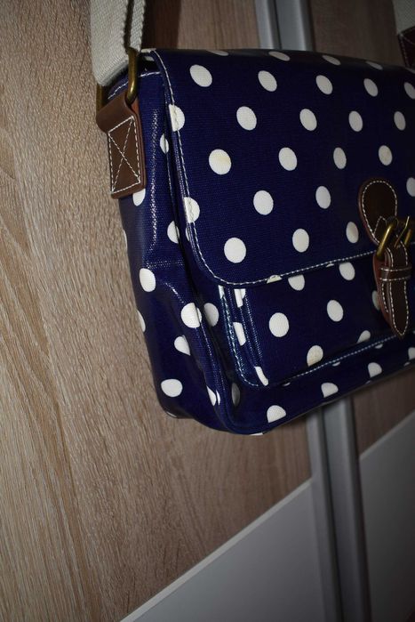 Cath Kidston / praktyczna i pojemna w groszki