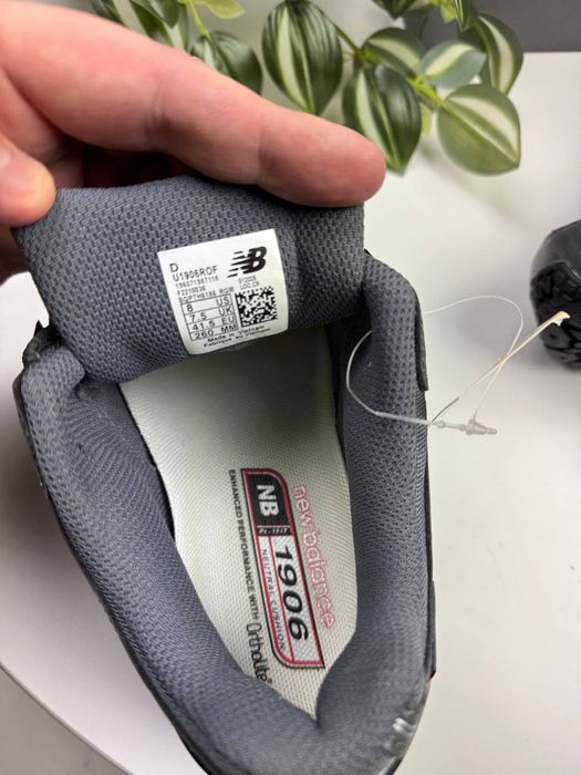 Кросівки New Balance 1906r