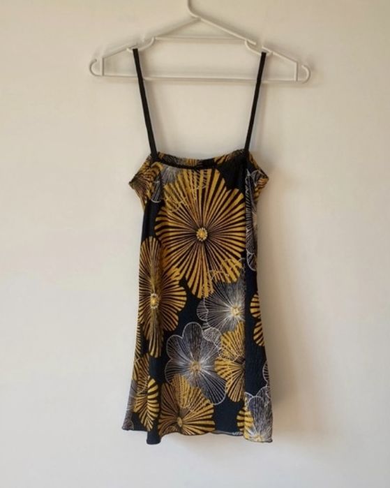 Bluzka w kwiaty na ramiączkach spaghetti straps S