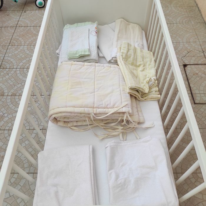 Berço para bebé IKEA