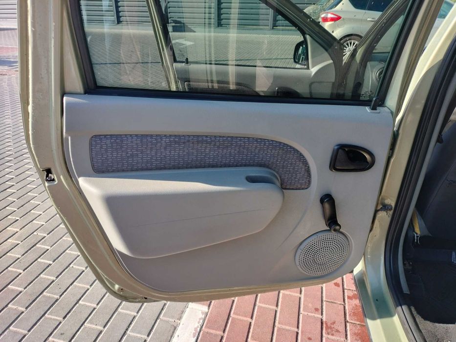 Dacia Logan MCV 2008 р 1,6 - 8 кл