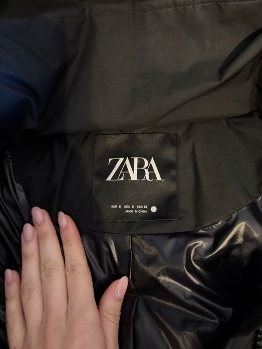 Пуховик від Zara