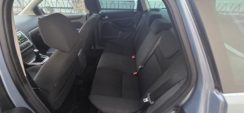 Ford Focus SW — fotografia 10