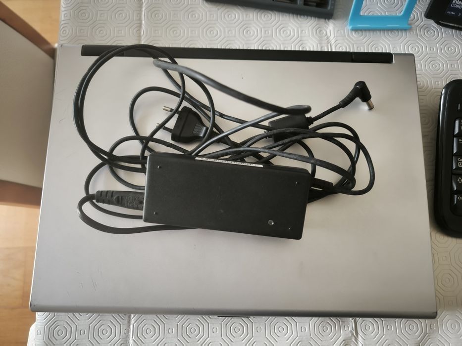 Fujitsu Esprimo V6555