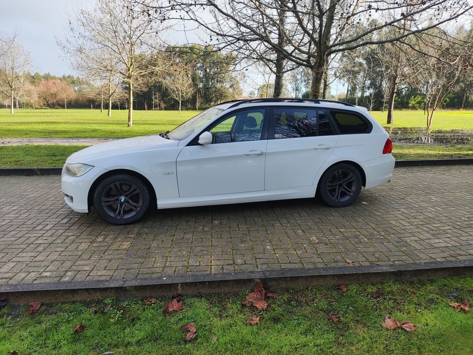BMW 318D nacional teto panorâmico