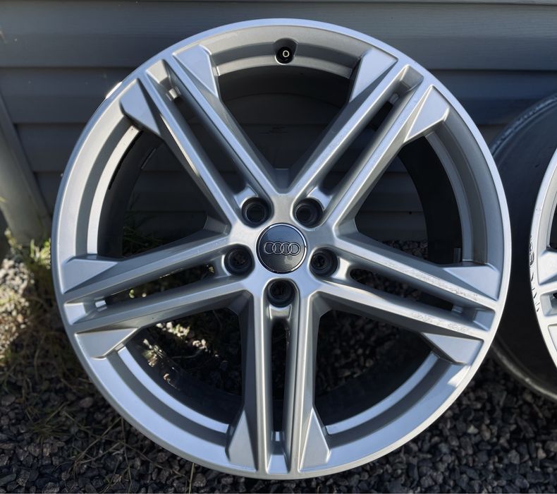 Продам комплект оригінальних дисків Audi 5/112 R20 5*112 20
