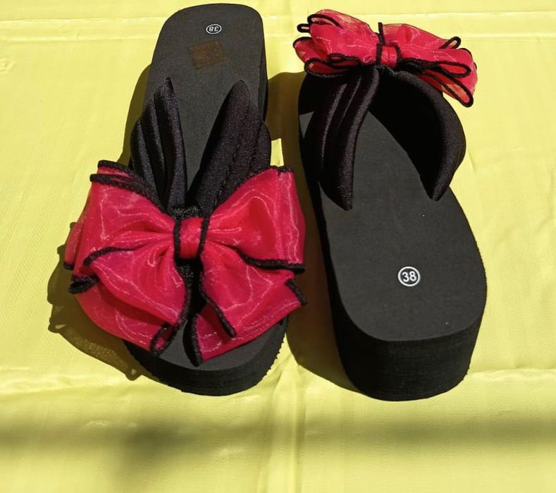 Женские летние шлепанцы