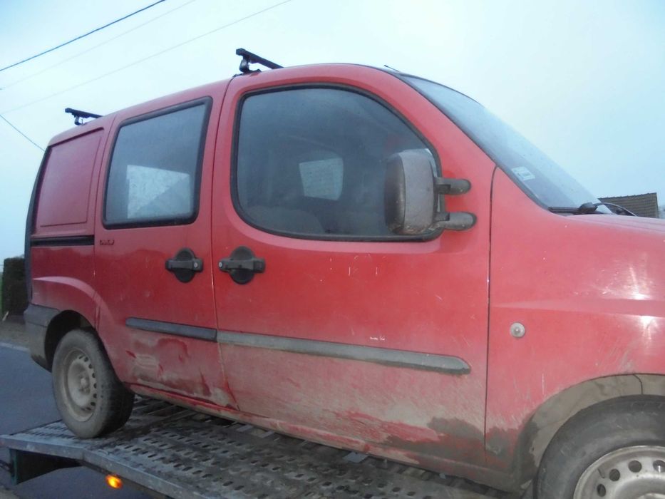 Fiat Doblo 1.9 diesel zwykły, dostawczy, na części, czerwony