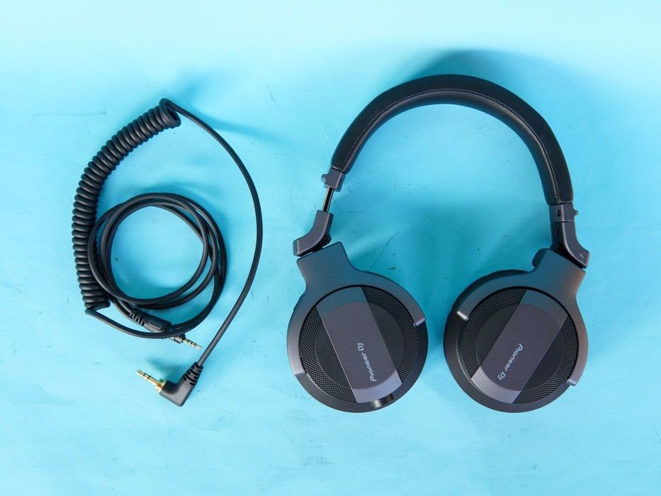 Профессиональные накладные наушники Pioneer HDJ-CUE1 — чистый звук,
