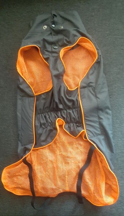 Жилетка плащ одежда для собак