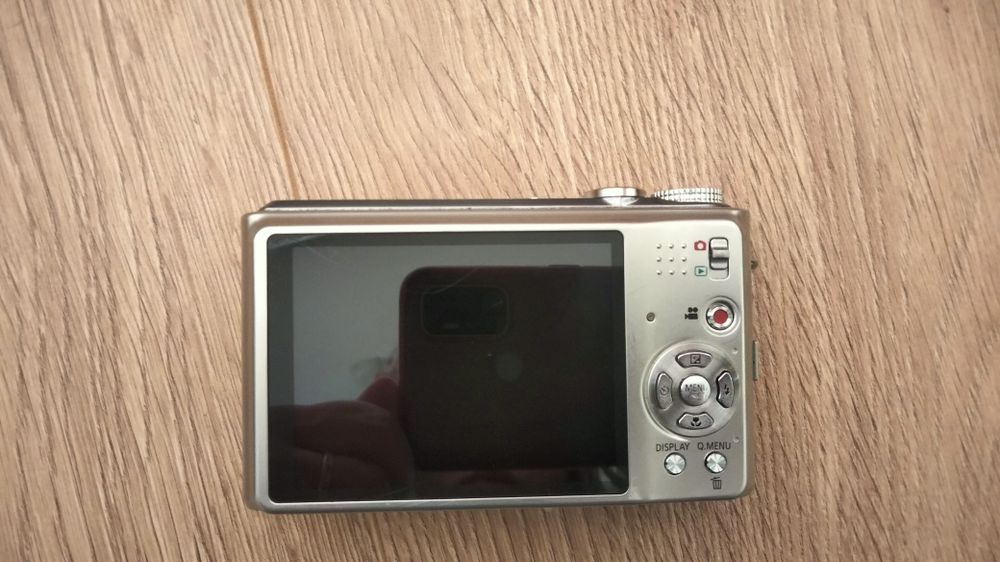 Компактний цифровий фотоапарат Panasonic Lumix DMC-TZ7