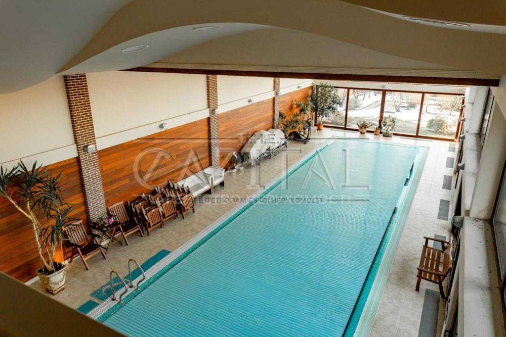 Продажа дома с ремонтом 1200м2 Софиевская Борщаговка Вишневое Крюковщи