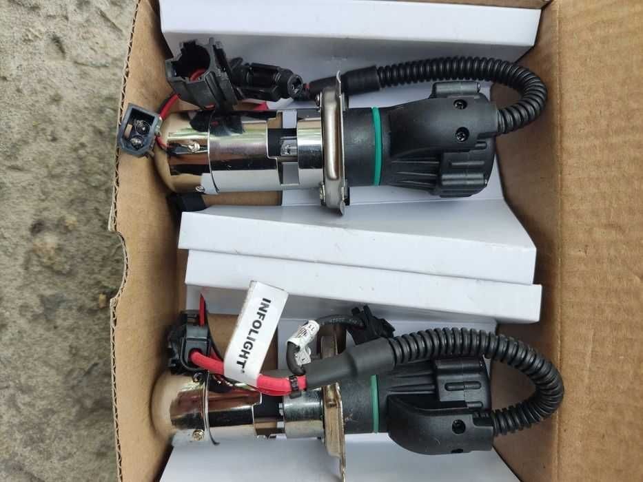 ПРОДАМ лампочки біксенона H4 5000K 12V 35W
