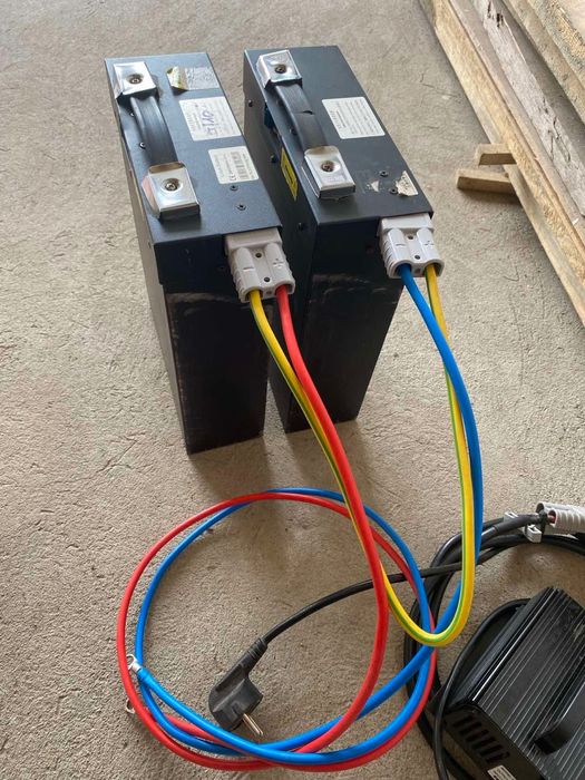 Продам акамулятори літіонові 24 Вт. 35 Ач.