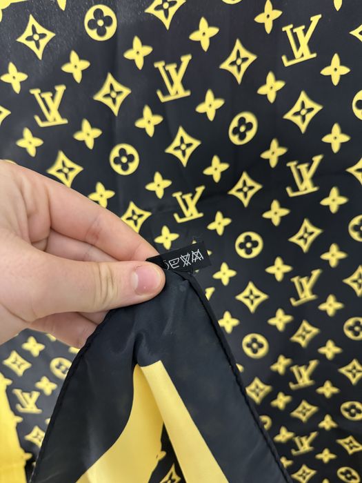 Jedwabna chustka louis vuitton silk scarf monogram
