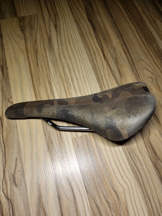 Продам сидіння dmr oioi