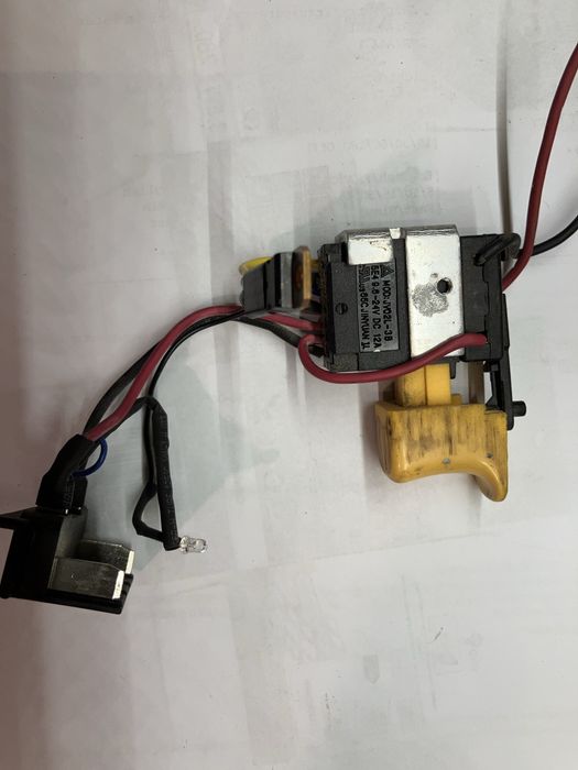 Przełącznik do wkrętarki makita, bosch, metabo inne