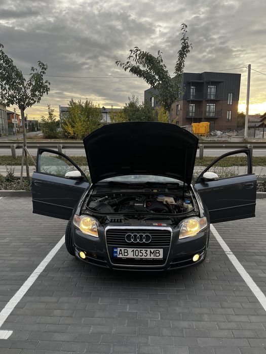 Продам Audi a4b7 2.0