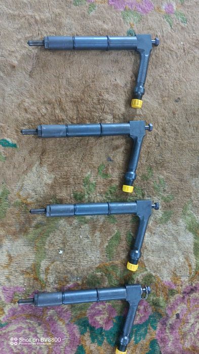 Продам форсунки Nissan Navara