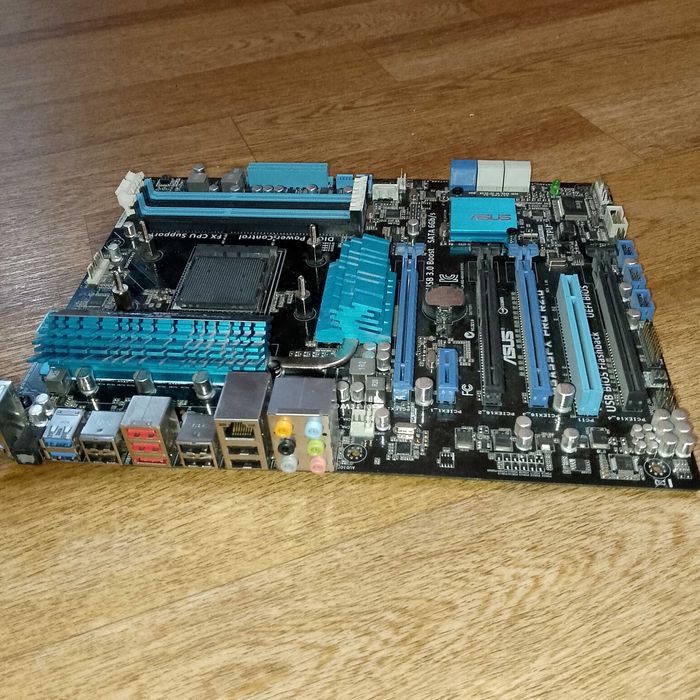 Материнская плата AM 3+ AMD FX